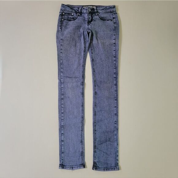 Wet Seal Women's Blue Denim Skinny Leg Jeans - Picture 2 of 11